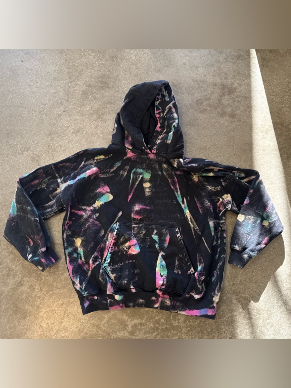 SYNC DENIM MENS TIE-DYE FLEECE HOODED SWEATER, SIZE LARGE, MULTICOLOR